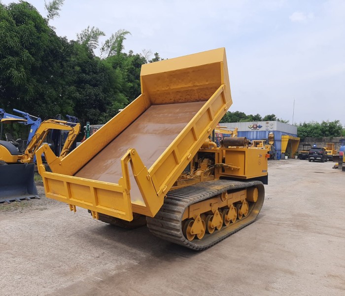 CRAWLER CARRIER MST 1100