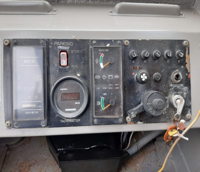 CRAWLER DUMPER MST 1500V (CD-1903)