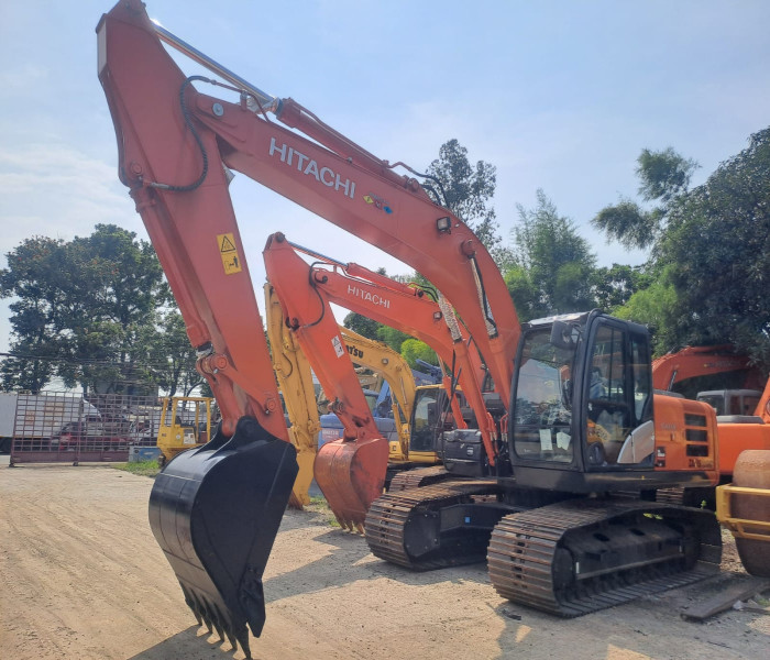 Midi Excavator ZX-200 5G