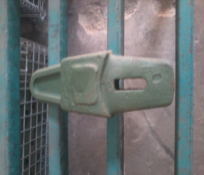 ADAPTER TOOTH KOMATSU PC75UU-2E